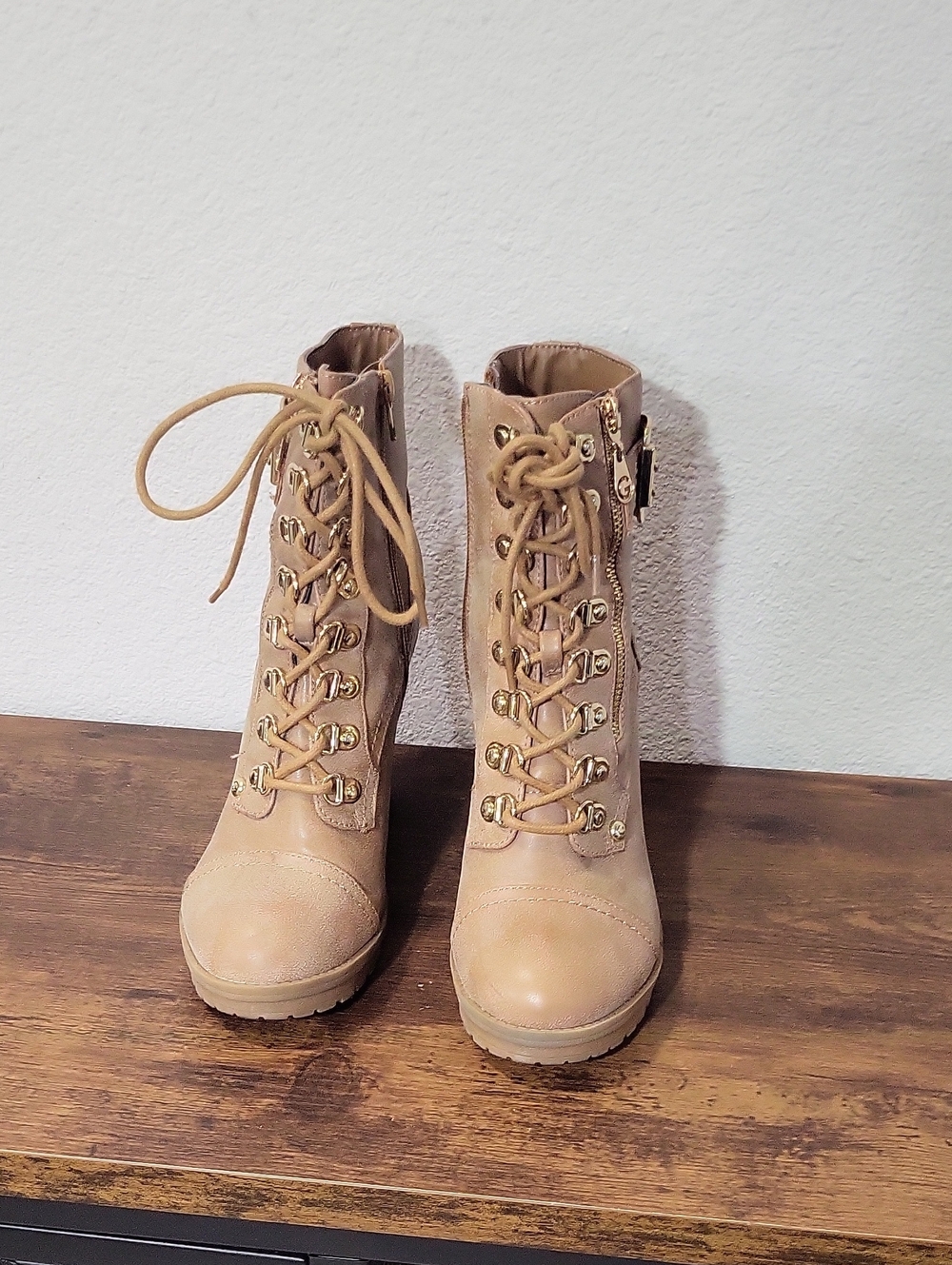 Guess Lace-Up Tan Ankle Boots with Gold Hardware